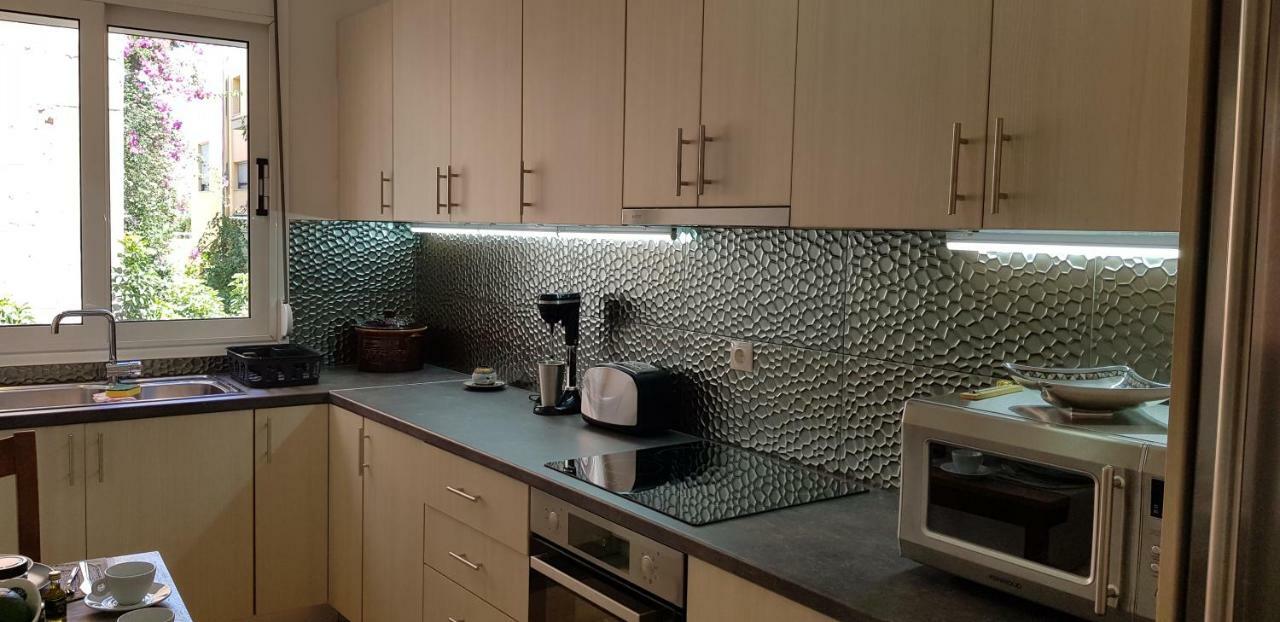Spacious Apartment In The Historical Center Of Athena Bagian luar foto