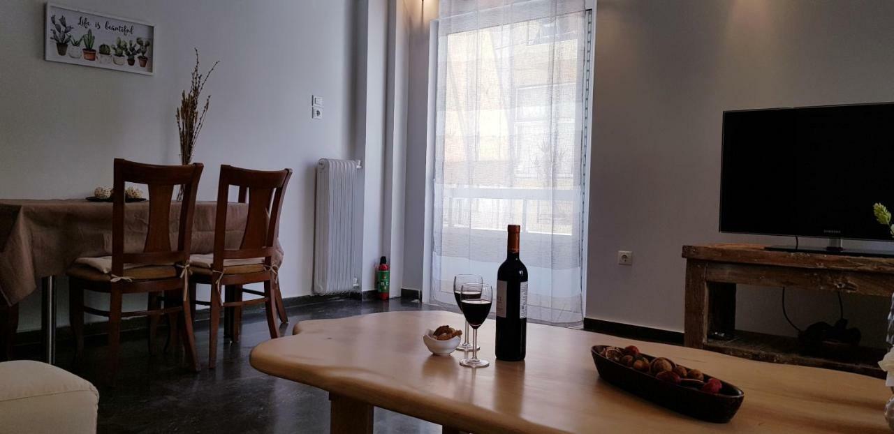 Spacious Apartment In The Historical Center Of Athena Bagian luar foto