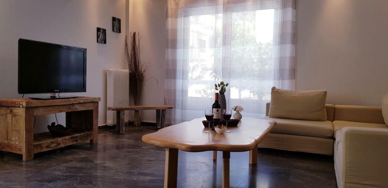 Spacious Apartment In The Historical Center Of Athena Bagian luar foto