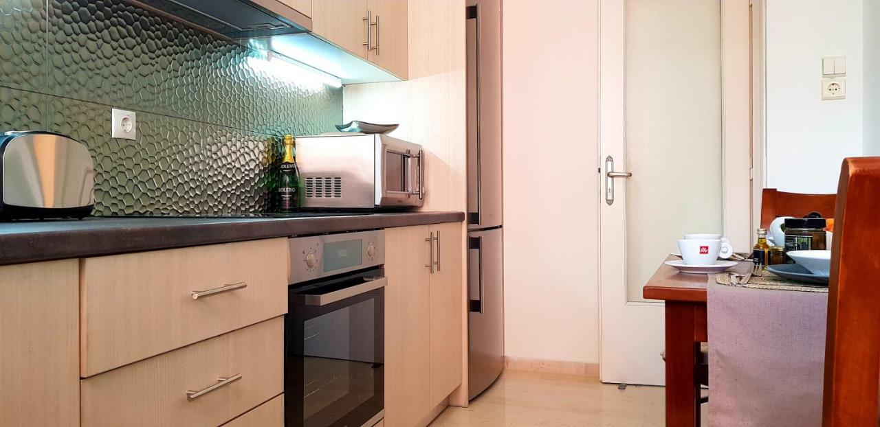 Spacious Apartment In The Historical Center Of Athena Bagian luar foto