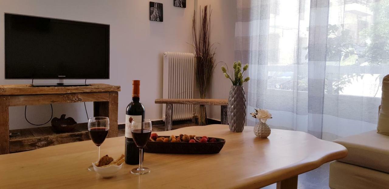 Spacious Apartment In The Historical Center Of Athena Bagian luar foto