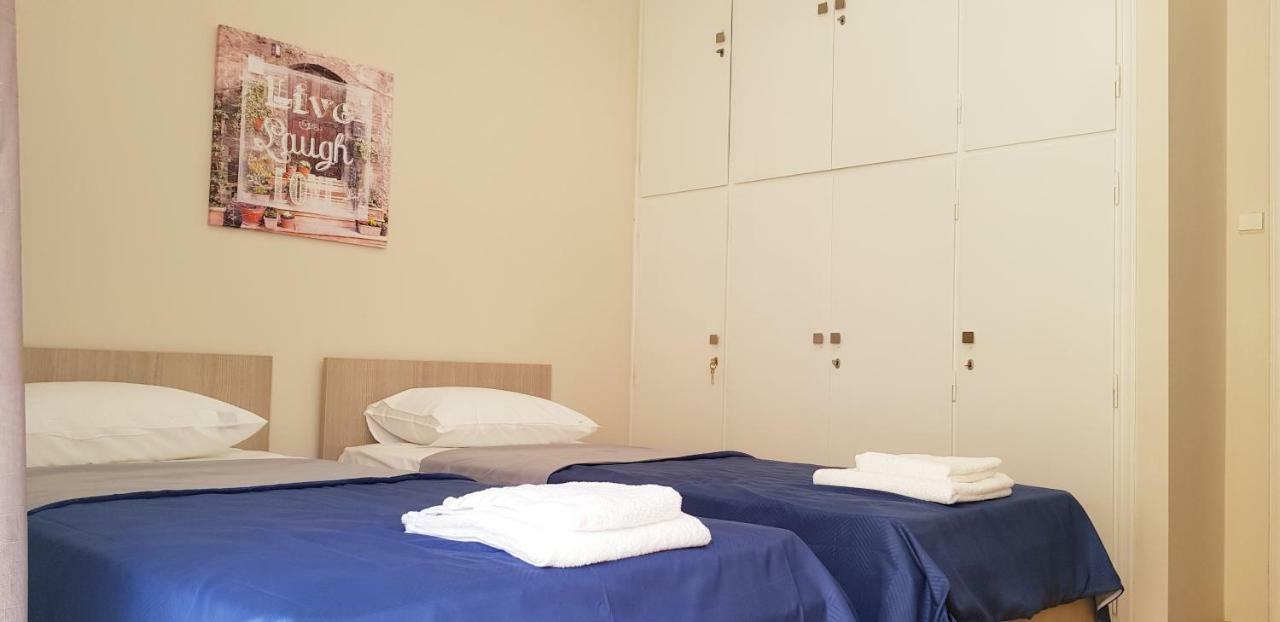 Spacious Apartment In The Historical Center Of Athena Bagian luar foto